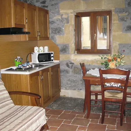 Renna Ex Casina Cancellieri Aparthotel